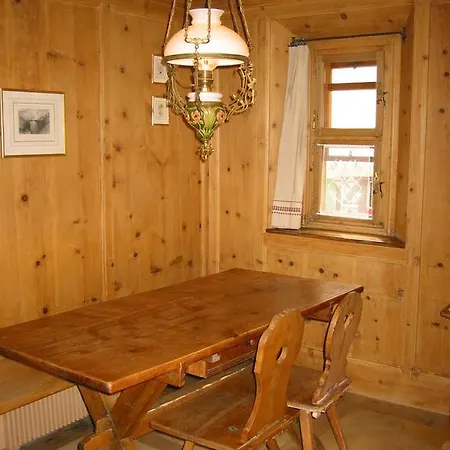 Apartment Chesa Cantieni *