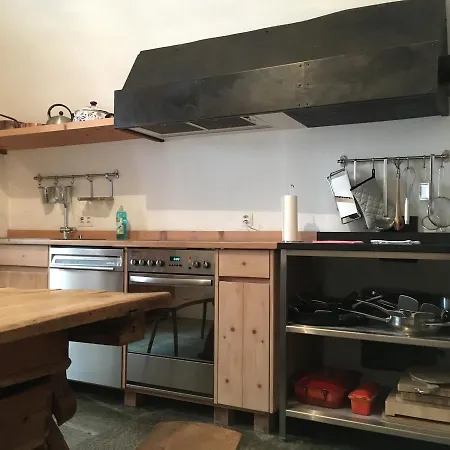 Chesa Cantieni Apartment