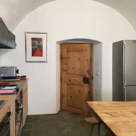 Chesa Cantieni Apartment *