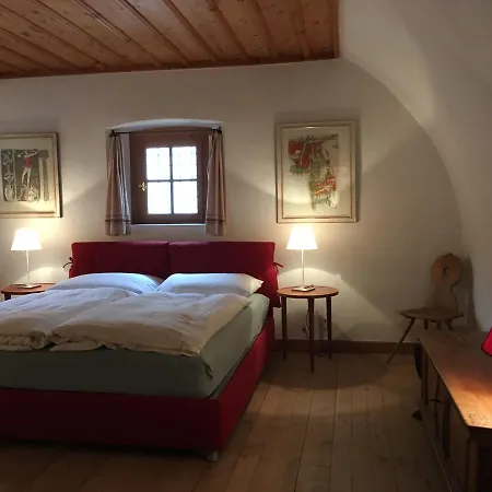 Apartment Chesa Cantieni