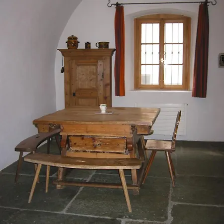 Apartment Chesa Cantieni